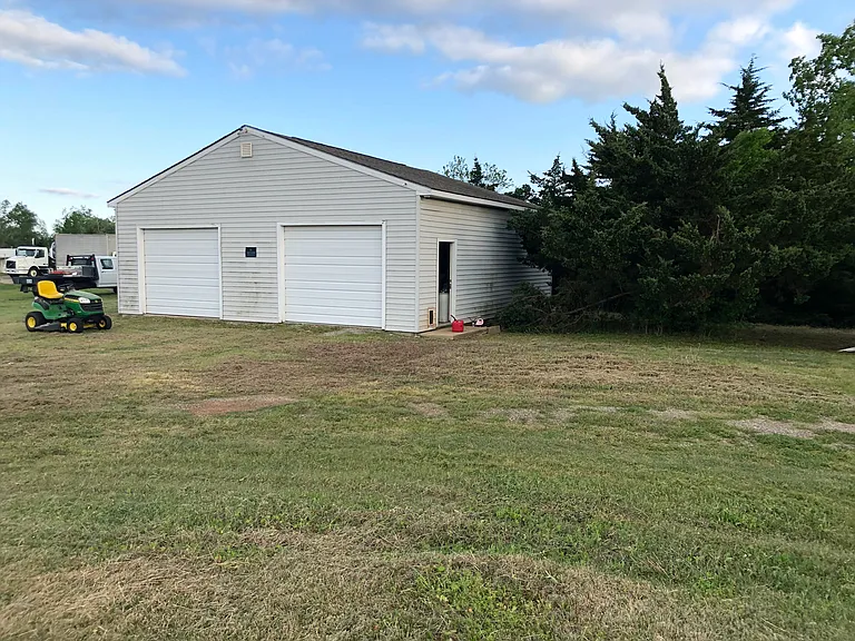 2409 E Paradise Ln — Photo 6