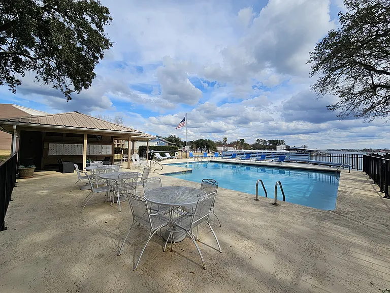 15575 Marina Dr #323A — Photo 32