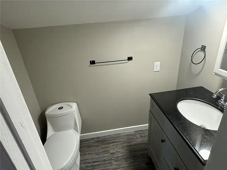 302 Gibson St — Photo 22
