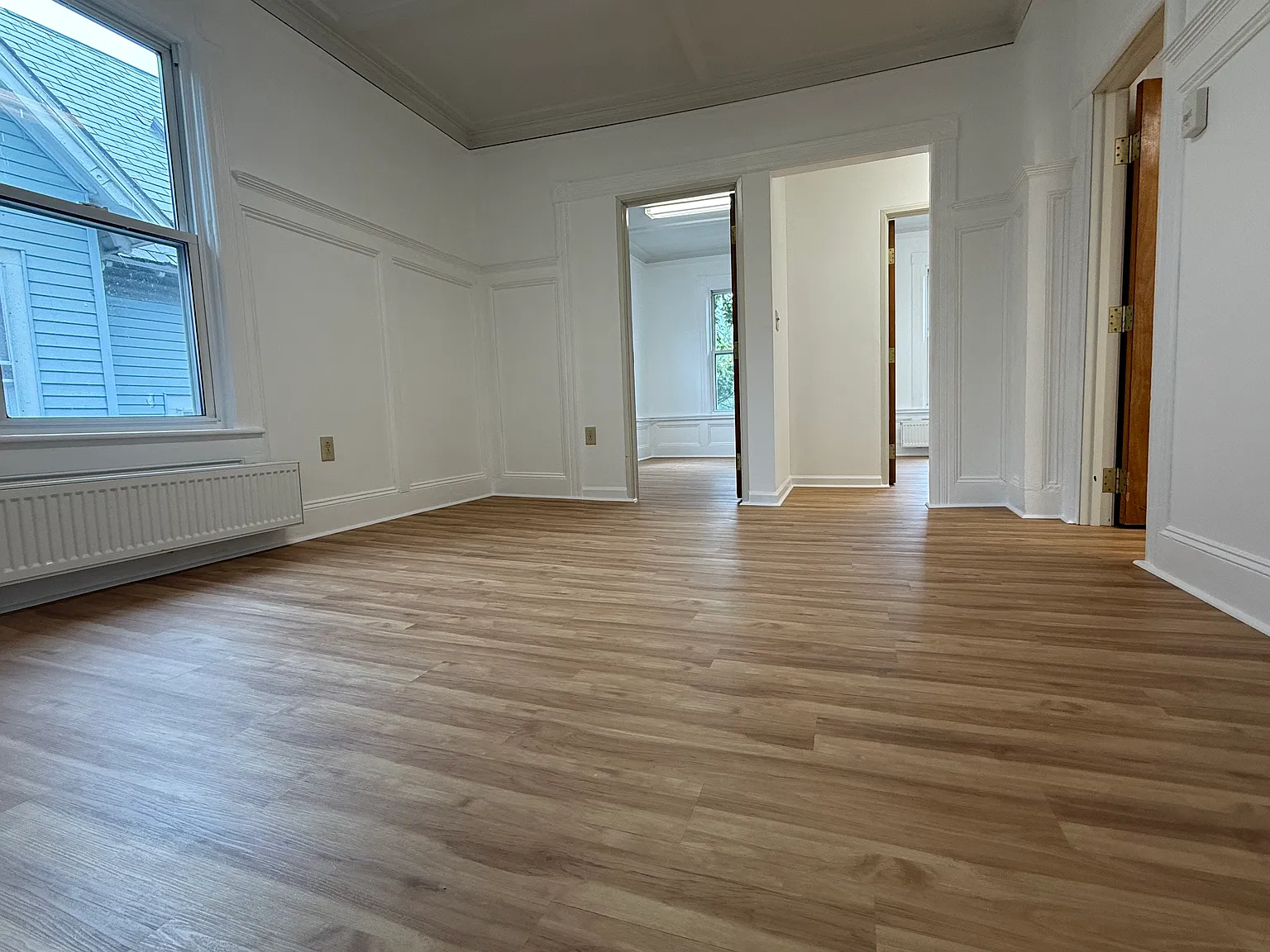 4 bed, 1000 sqft, $1,950 — Photo 3