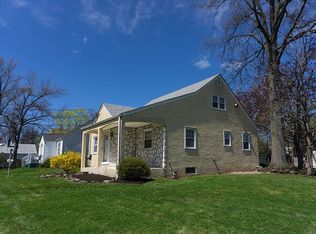 216 New Dover Rd, Colonia, NJ 07067