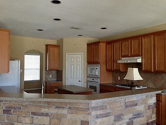 4th image of 1423 McKenzie Ct