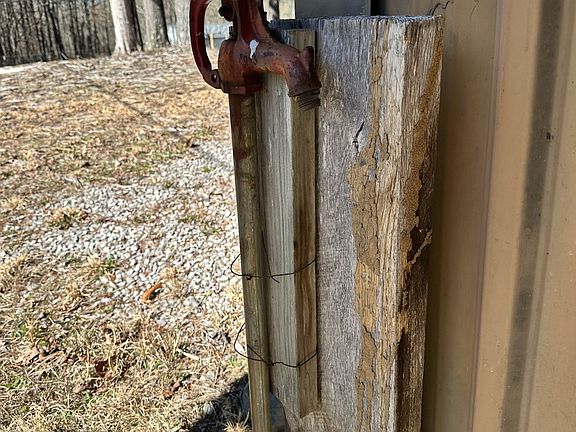 3rd image of 417 Lewis Rd