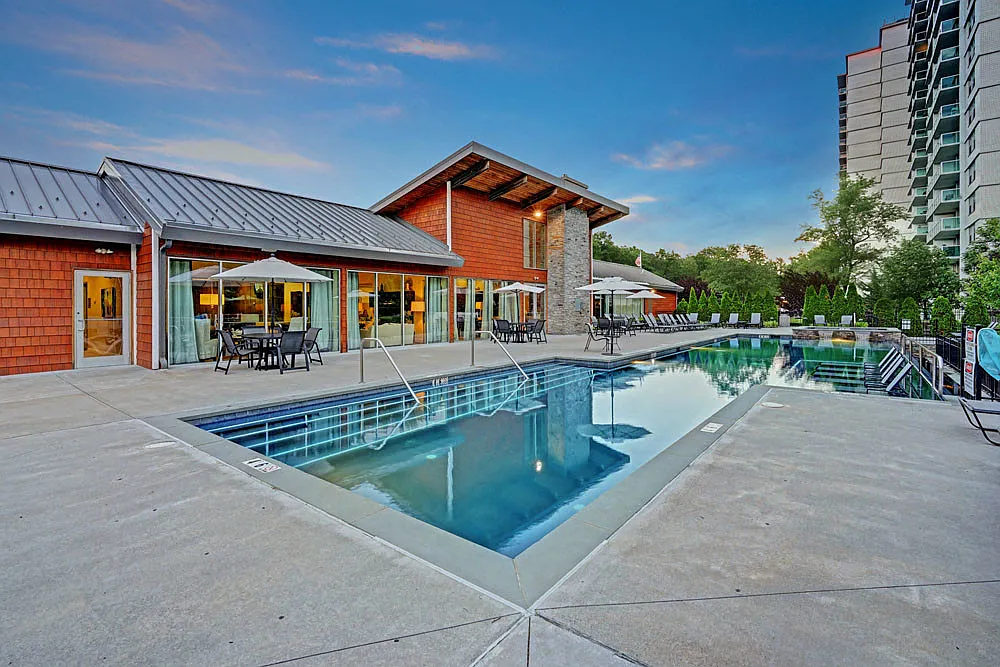 The Grand Cherry Hill — Photo 4