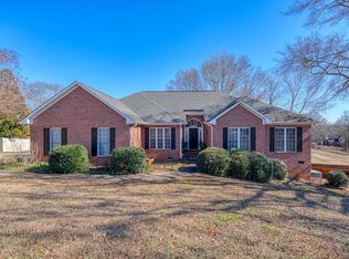 227 Saddlebrook Dr, Moore, SC 29369