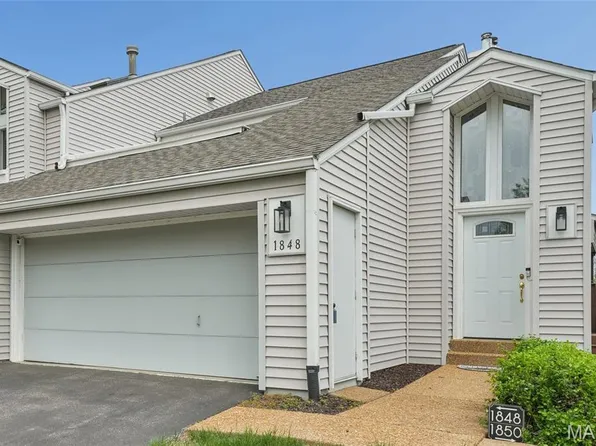 1848 Ridgeview Circle Dr, Ballwin, MO 63021