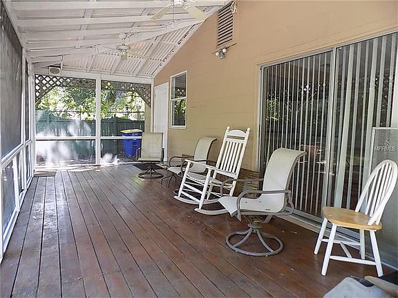 4th image of 1511 Carmel Ave