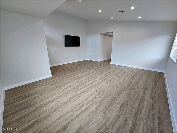 3rd image of 1308 Feather Glen Ct