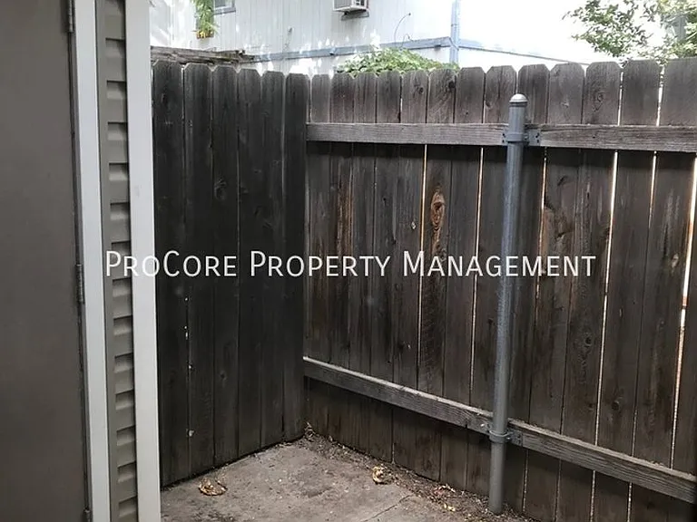 662 W Idaho Ave — Photo 14
