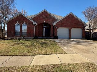 236 Jennifer Ln, Arlington, TX 76002