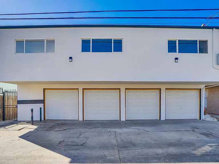 1512 Sherman Pl — Photo 32