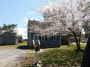 8 Everett St, Carver, MA 02330