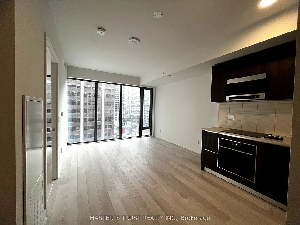 8 Cumberland St #1105