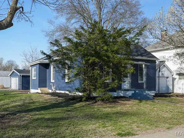 601 Walnut St, Alhambra, IL 62001