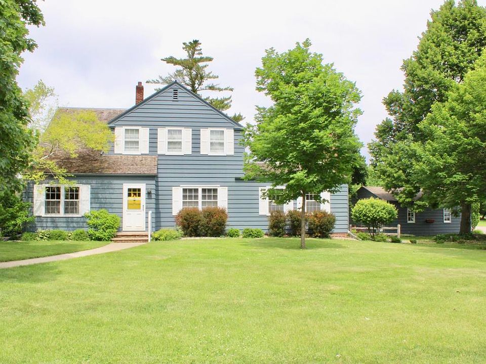 1st image of 431 13th St