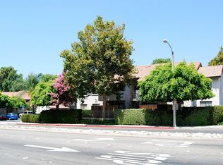 695 E 5th St APT 8, Azusa, CA 91702