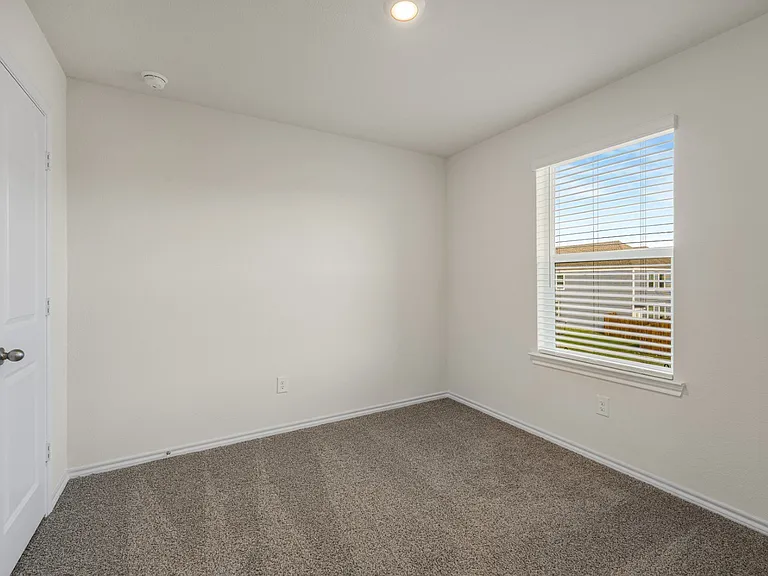 314 Arbor Dr — Photo 4