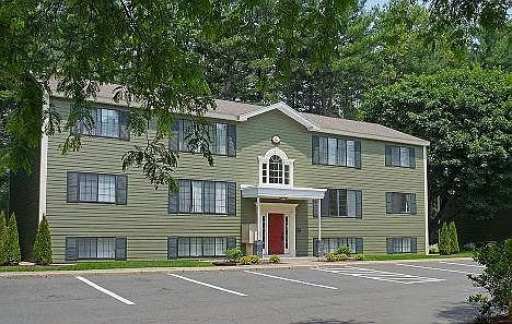 2nd image of 15 Harmony Hill Rd #F50079c9e