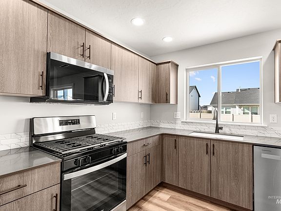 6th image of this home