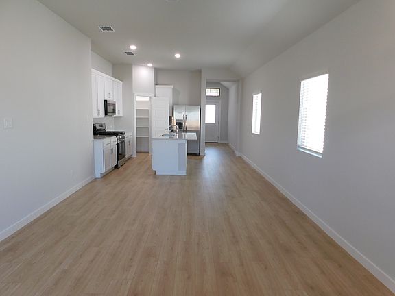 4th image of 519 Green Grass Dr