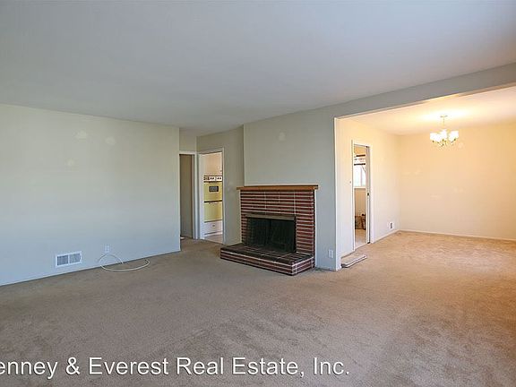2nd image of 118 Camelia Dr