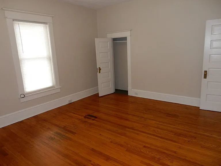 359-361 Elm Ave SW — Photo 20