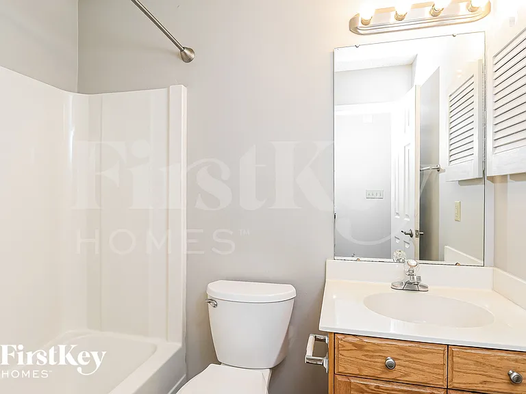 8102 Kingston Dr — Photo 15