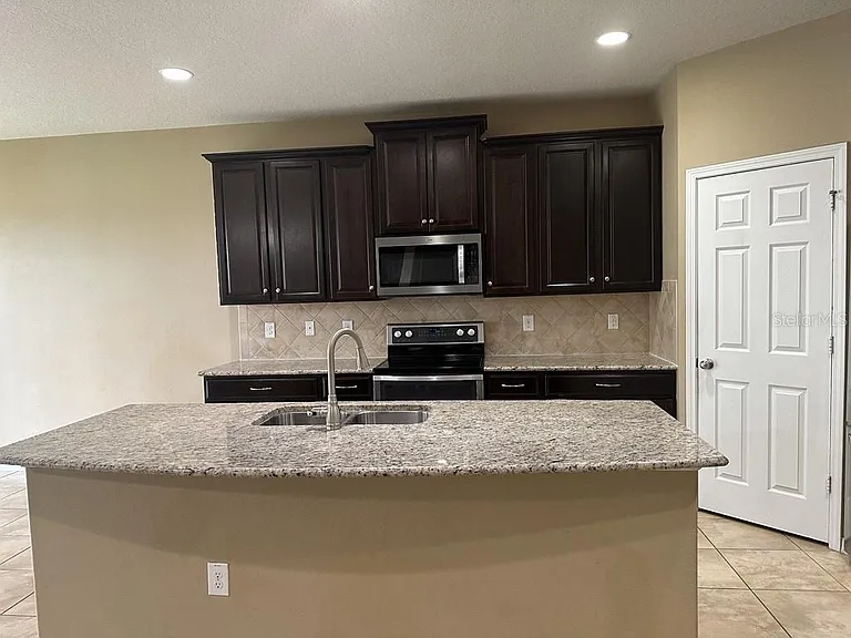 3034 Winglewood Cir — Photo 3