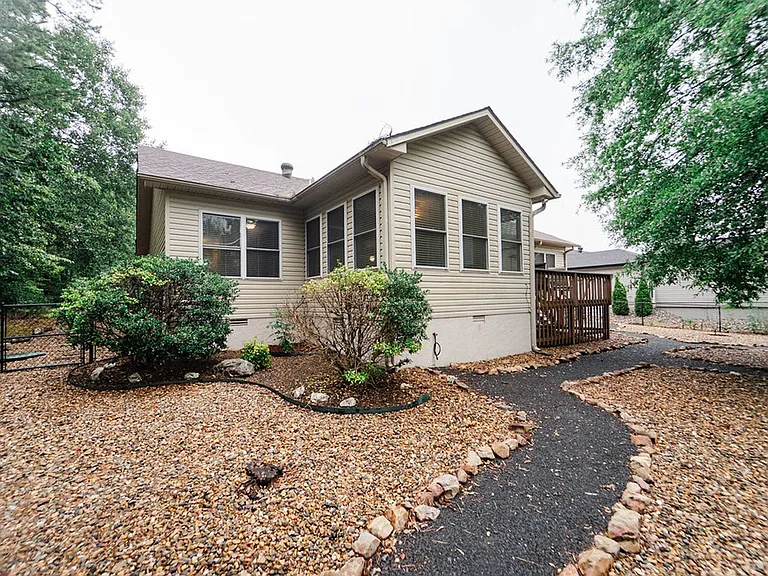 63 Sergio Way — Photo 27