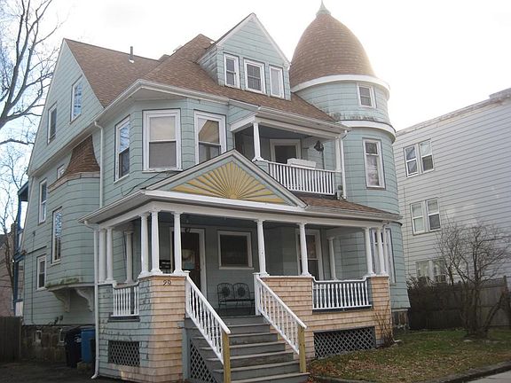 2nd image of 90 Bloomfield St