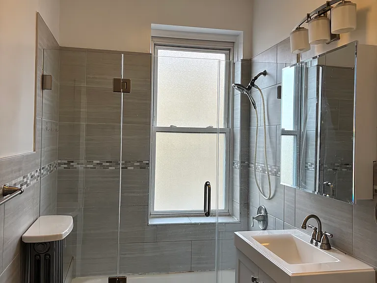 357 Belleville Ave #210 — Photo 3