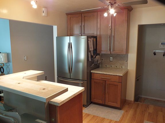 3rd image of 326 Saint Lawrence Blvd