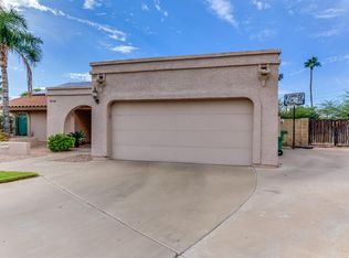 5832 E Fairbrook Cir, Mesa, AZ 85205