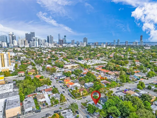 904 SW 10th Ave, Miami, FL 33130