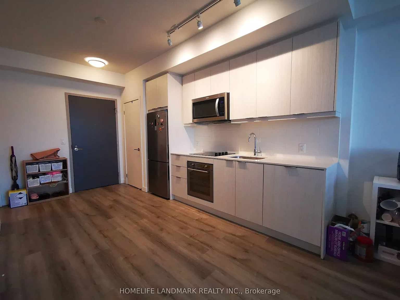 2 bed, $2,350 — Photo 2