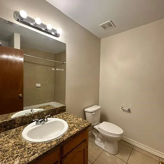 1109 W Eisenhower St #5 — Photo 14