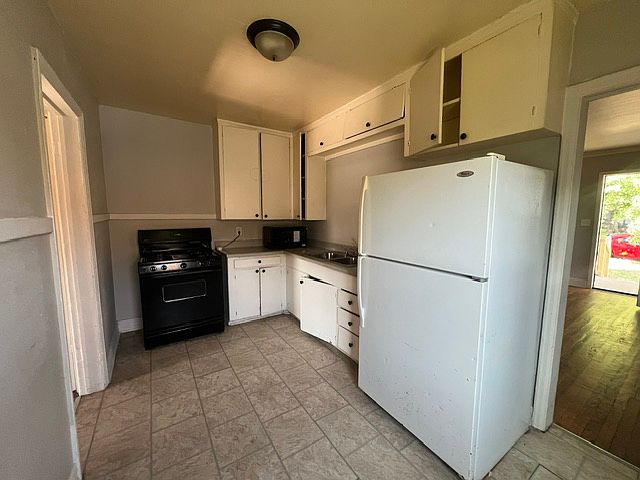 2nd image of 1411 N Winston Ave