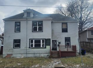 407 E Market St, Bloomington, IL