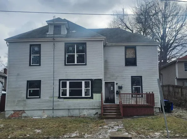 407 E Market St, Bloomington, IL 61701