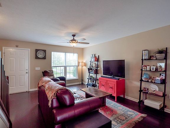 5th image of 5522 Sentinel Falls St #4
