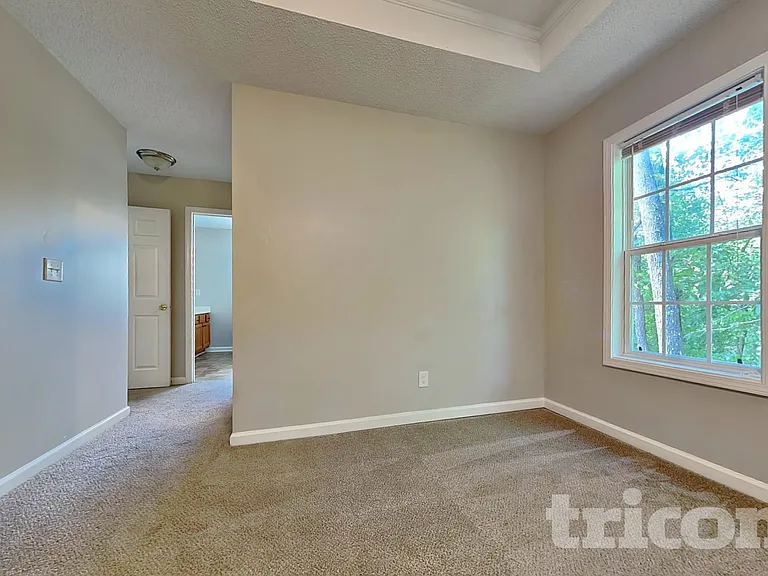 37 Abbotsford Dr — Photo 8