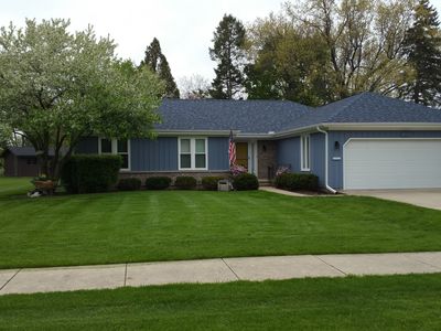 526 Barrington Ave, East Dundee, IL, 60118