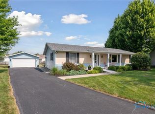 7286 Winding Brook Rd, Perrysburg, OH 43551