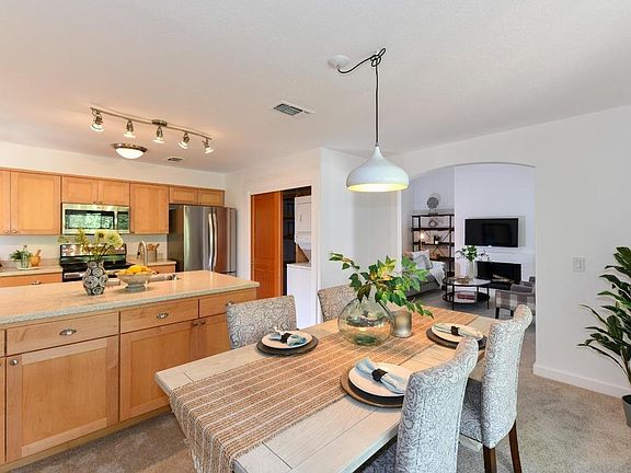 3rd image of 760 Granada Ct
