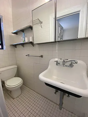 Rented by Aimee Grodanz, LREB | media 3