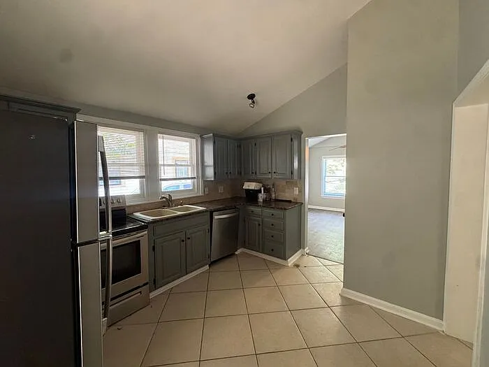 1112 Wellman Ave NE — Photo 9