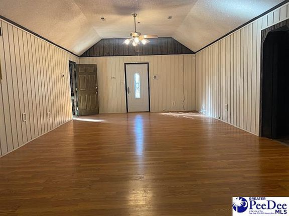 3rd image of 1523 John C Calhoun Rd