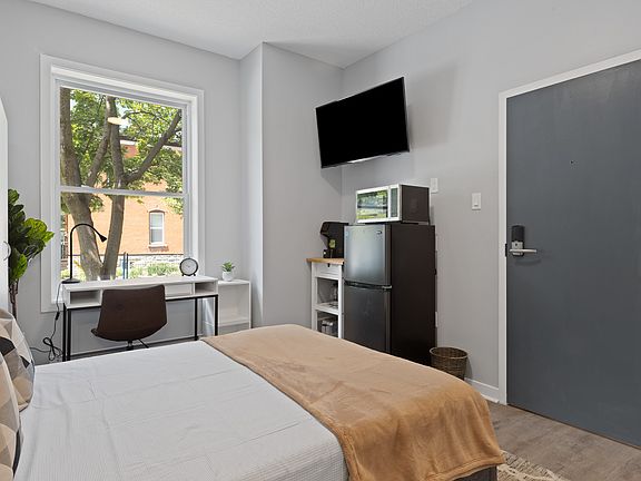 3rd image of 146 Osgoode St #148-3