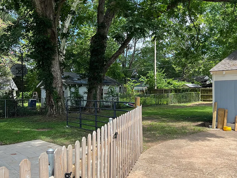 273 Carrollton Ave — Photo 13