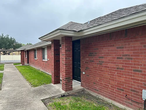 1010 Lexington Cir #1 Photo 1
